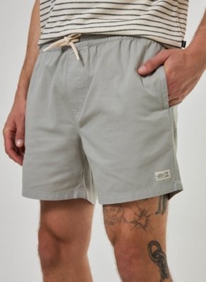 Bermuda Short Em Sarja Verde Seco