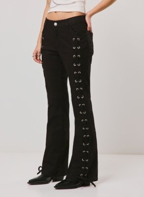 Calça Bootcut Com Amarração Lateral