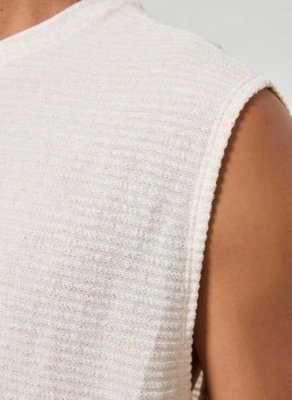 Regata Linho Off-White Texturizada