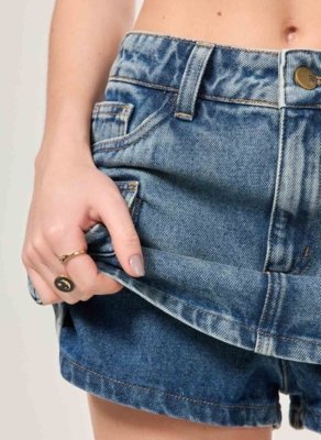 Short Saia Micro Cargo
