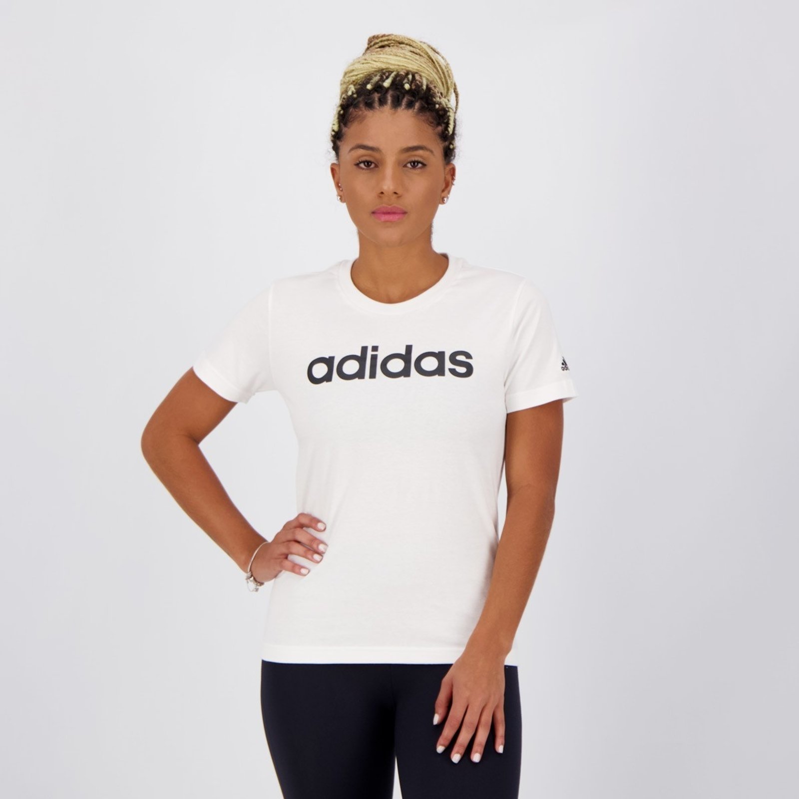 camiseta feminina branca adidas