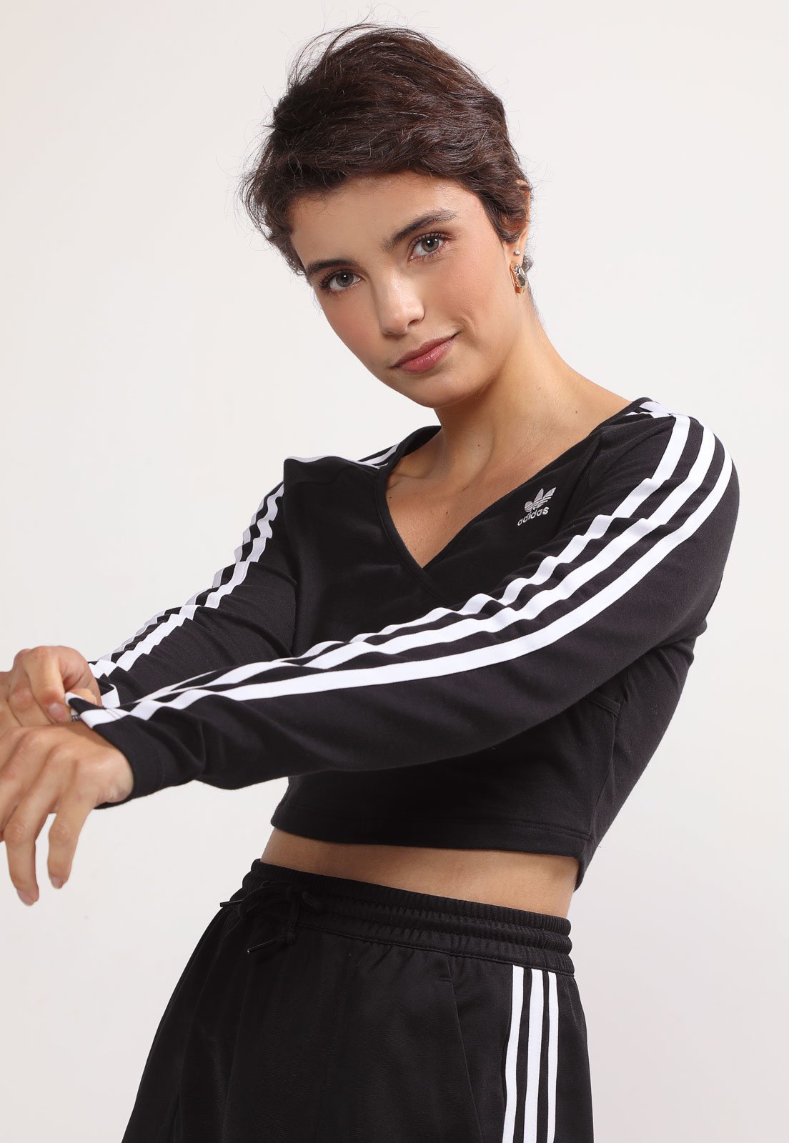 Camiseta Cropped adidas Yoga Studio - Feminina em Promoção