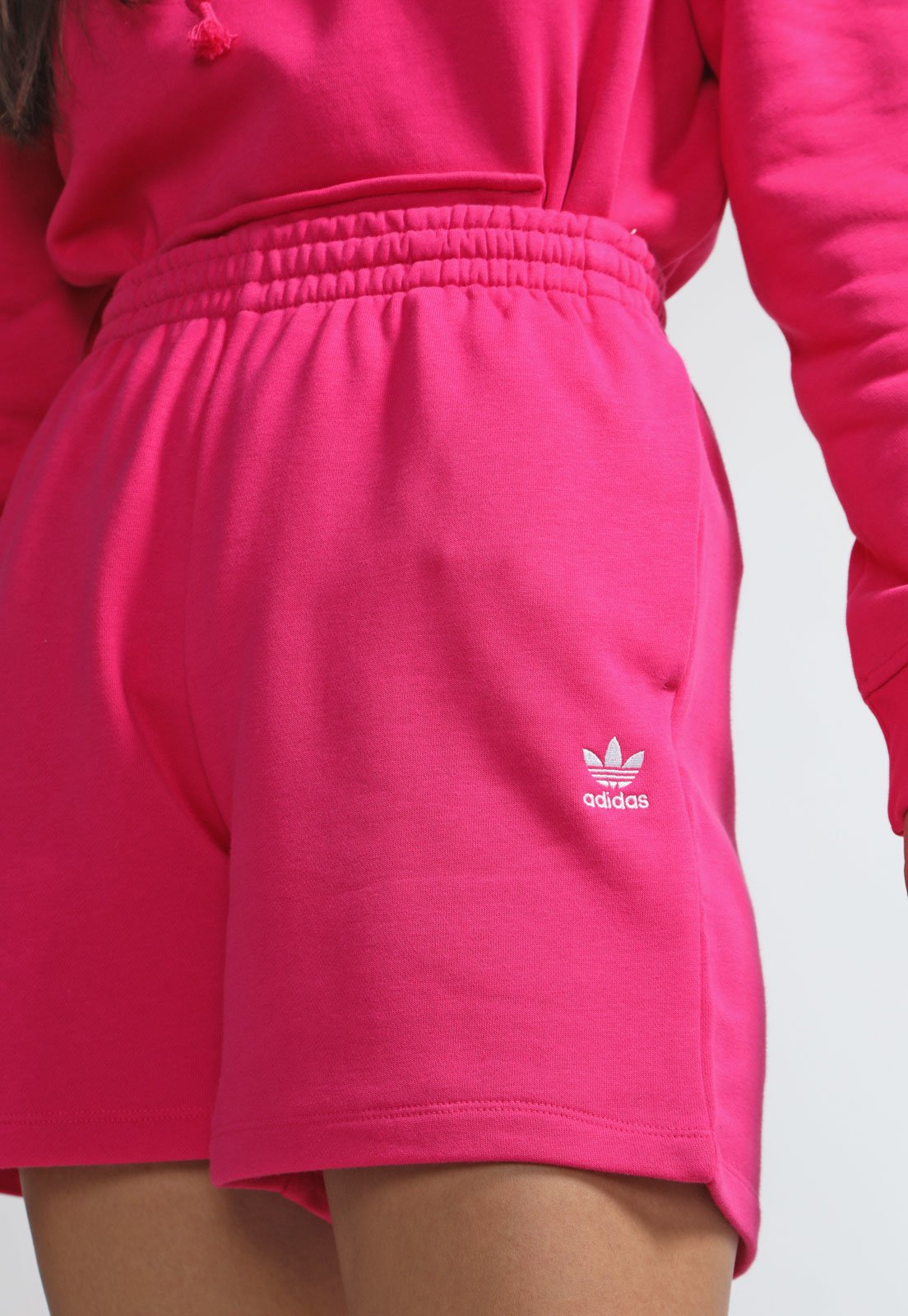 Short de moletom rosa, da Adidas