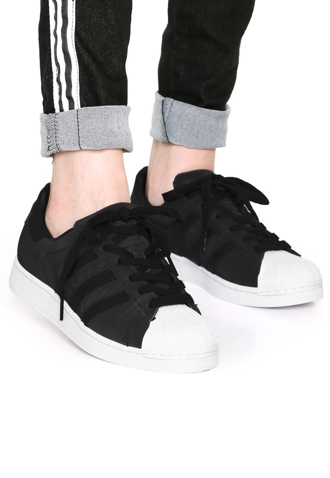 Adidas originals 2025 preto e branco