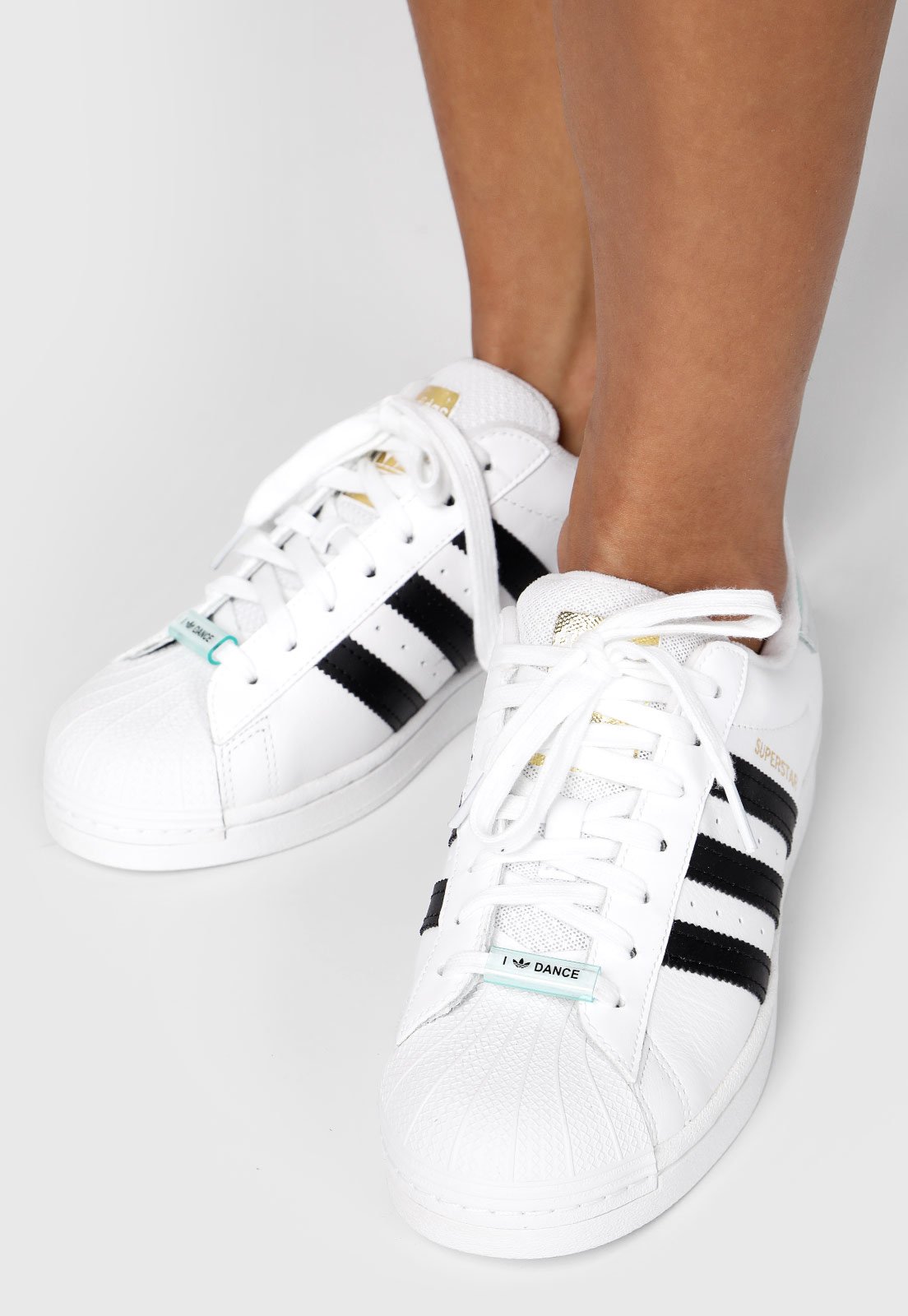 Adidas branco store com preto feminino