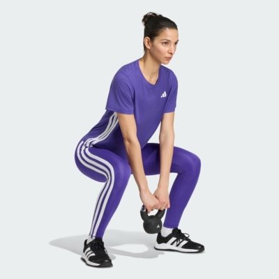 Camiseta Treino Essentials 3-Stripes adidas Performance Roxo