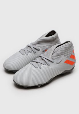 Chuteira adidas Performance Menino Nemeziz 19 3 Fg Jr Cinza Menor preço em Chuteira adidas Performance Menino Nemeziz 19 3 Fg Jr Cinza