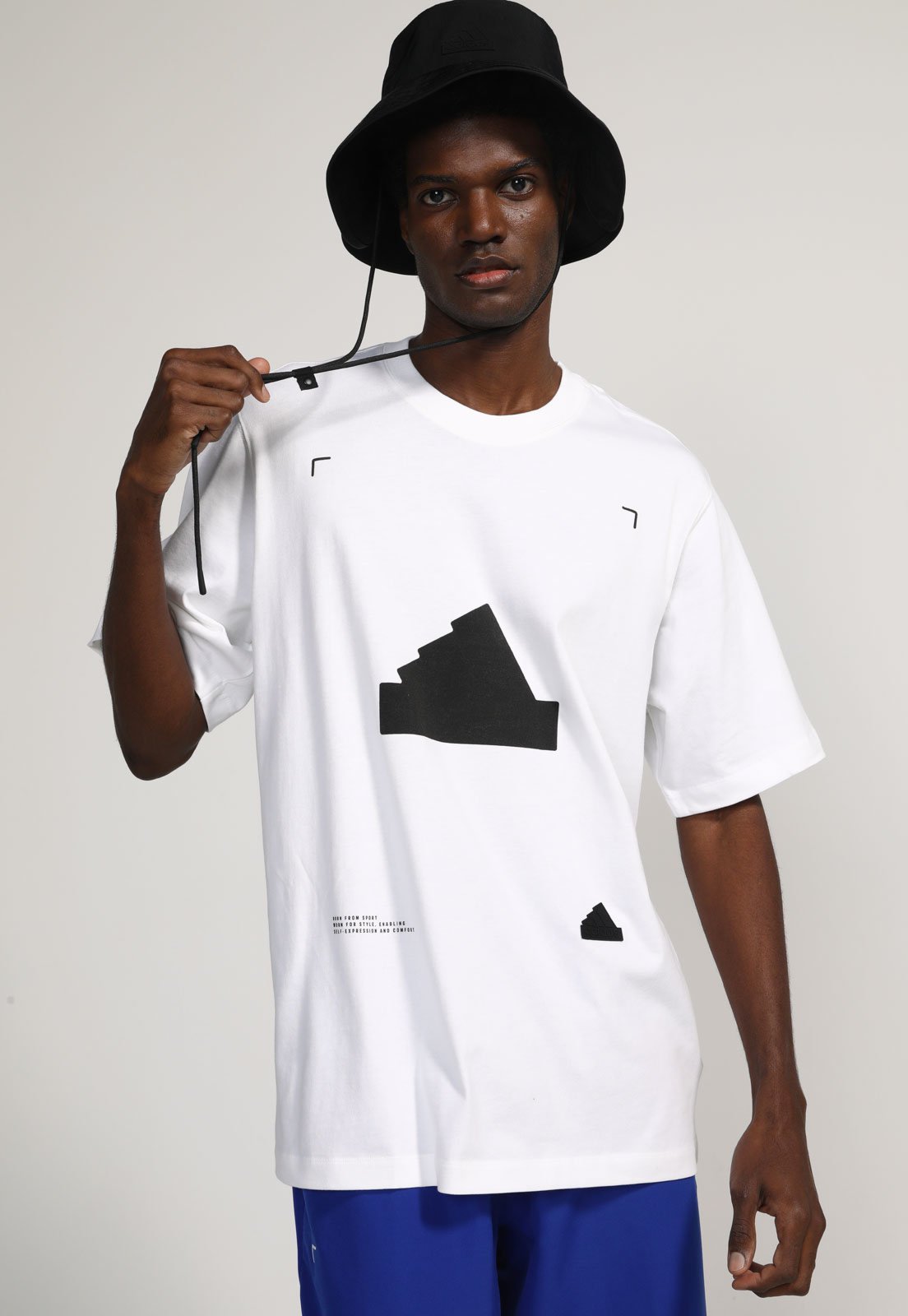 Camiseta Adidas Sportswear Oversize Off-White - Compre Agora