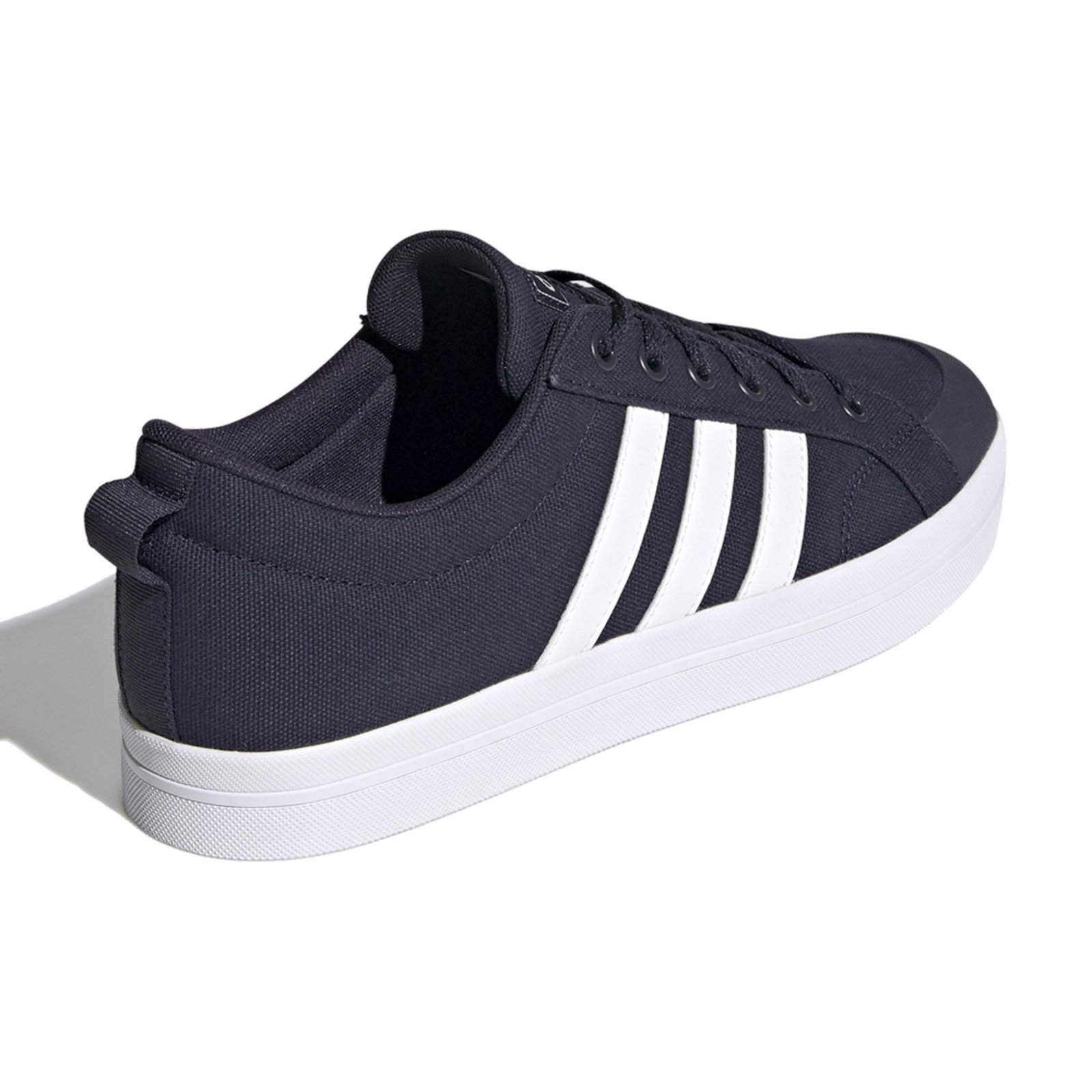 tenis bravada adidas