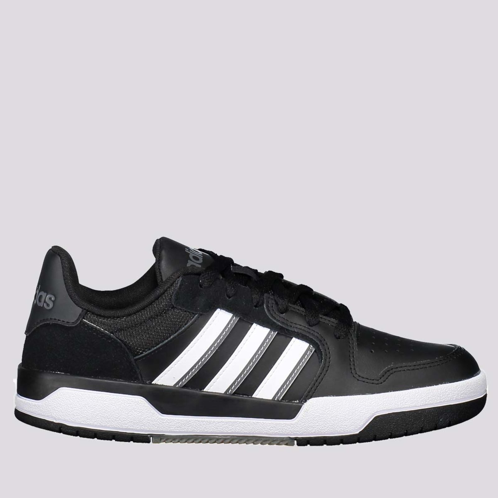 Tênis da adidas hot sale preto e branco