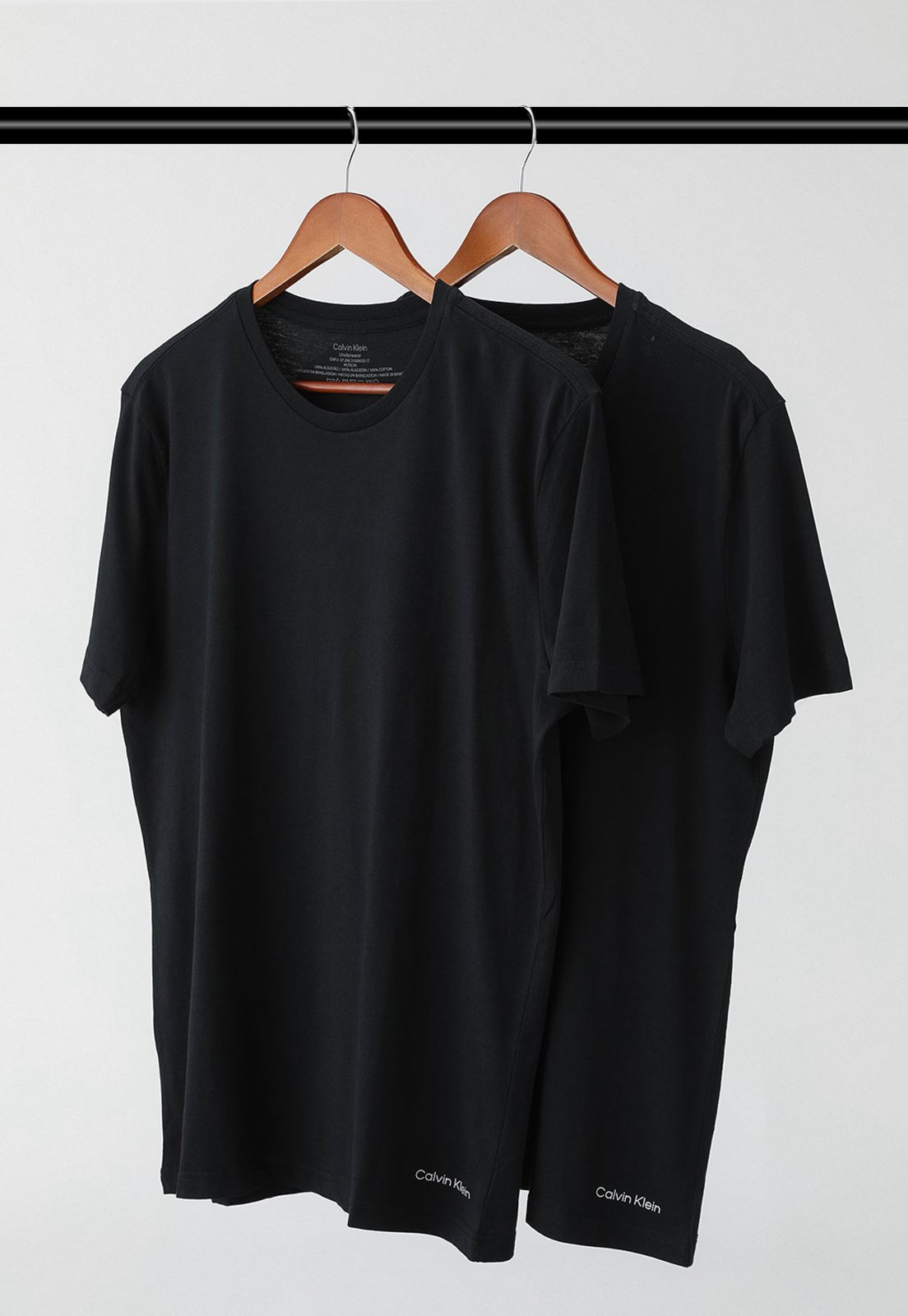 Kit 2pçs Camiseta Calvin Klein Underwear Crew Preta Kit 2pçs Camiseta Calvin Klein Underwear Crew Preta