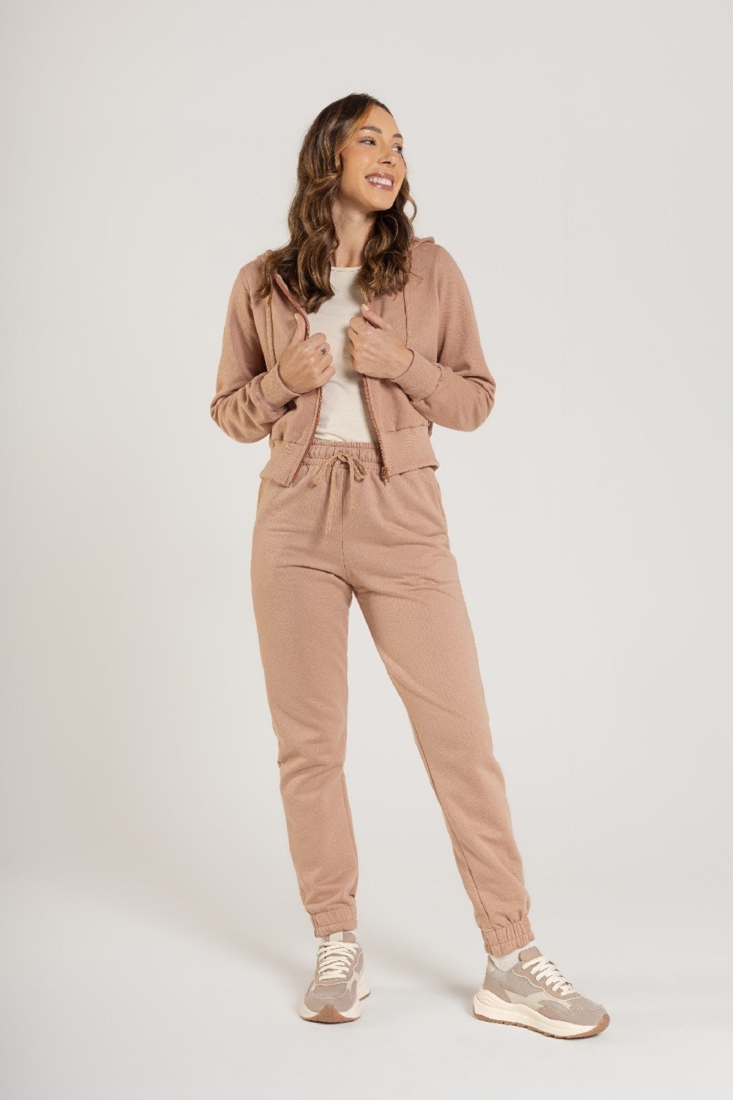 Jaqueta Feminina em Moletom Just Basic Marrom Jaqueta Feminina em Moletom Just Basic Marrom