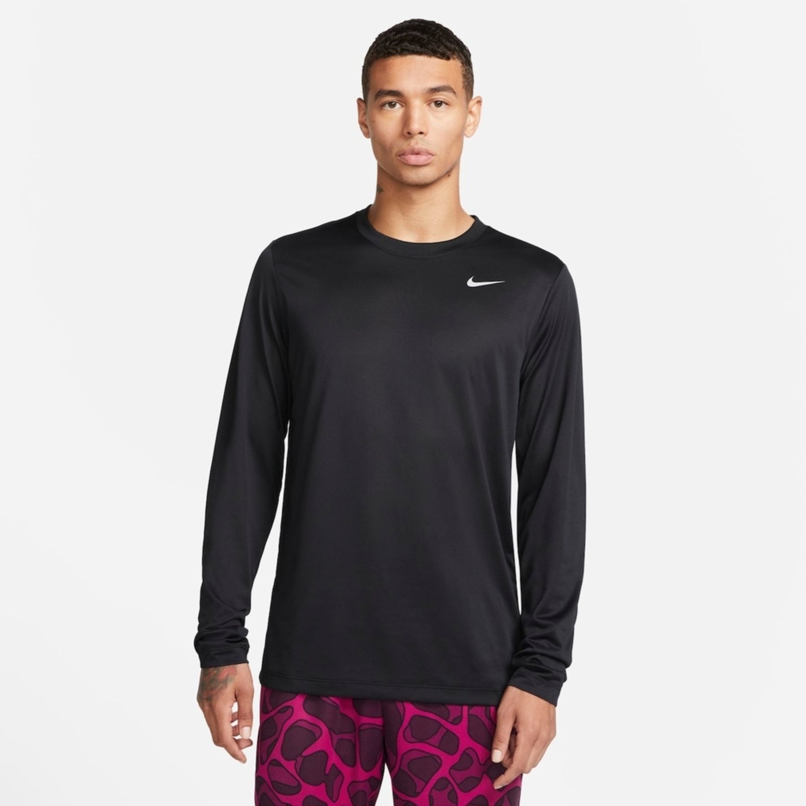 Camiseta Nike Dri-FIT Legend Masculina Camiseta Nike Dri-FIT Legend Masculina